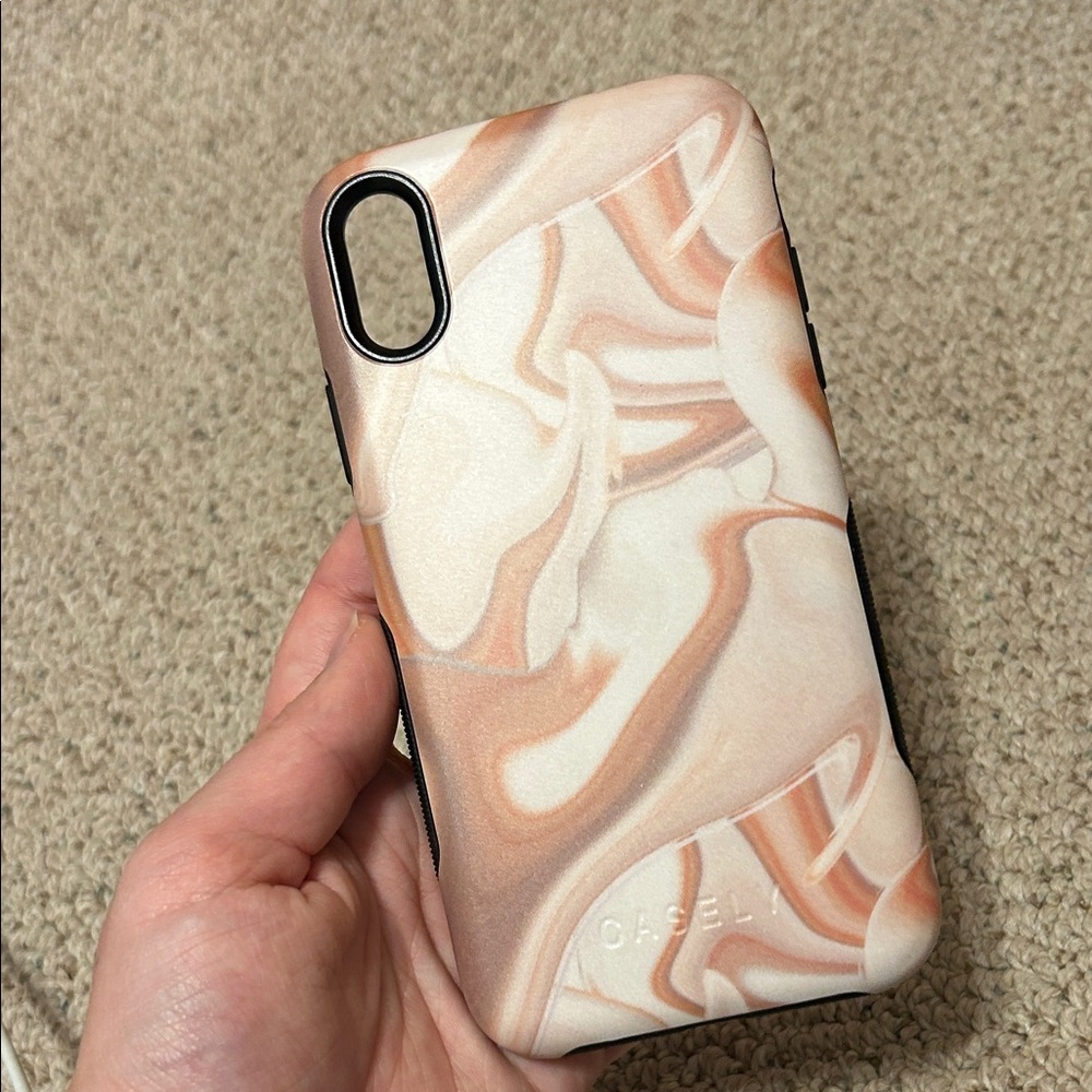 Casely Cream and Tan Swirl iPhone XR Case
